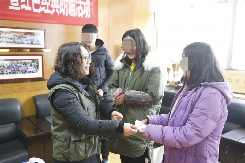 ΢��ͼƬ_201901060941522_��ͼ��.jpg