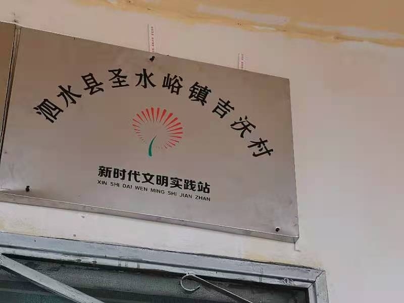 6b0fb22203d242b581d31b13fa42257.jpg
